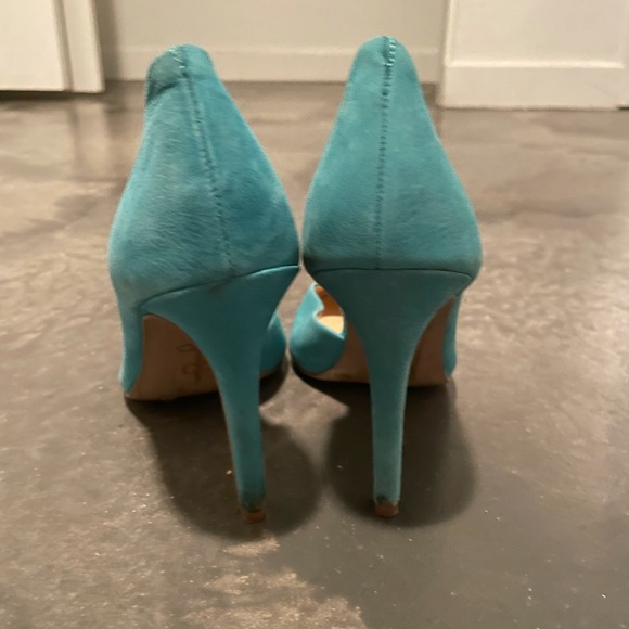 Pointed toe heels - Picture 2 of 6